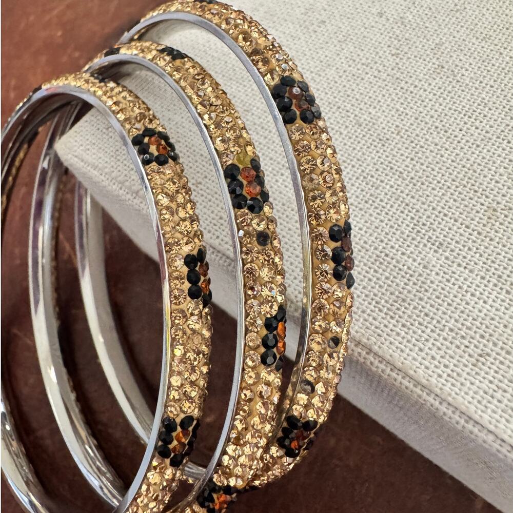 NWOT Davinci Collections Leopard Print Rhinestone Bangle Stack Set - Picture 2 of 4
